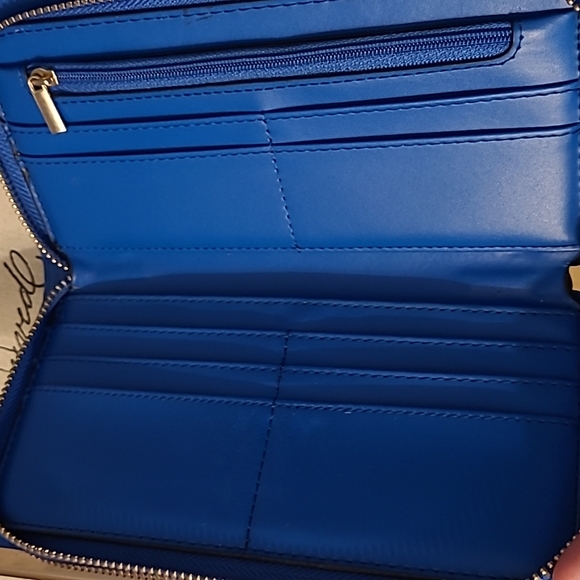 Wallet - Picture 4 of 4